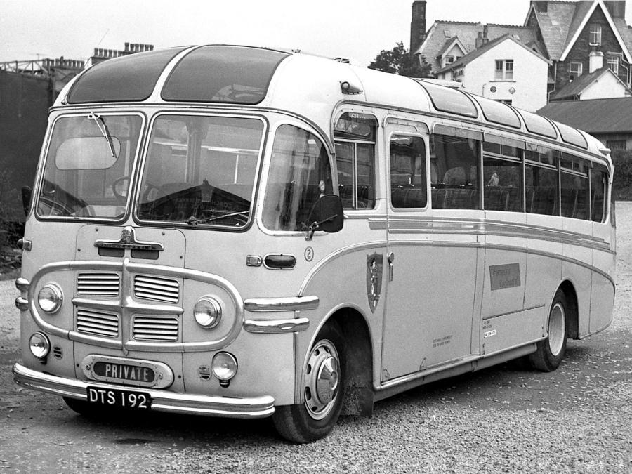  Bedford SB Plaxton Venturer C35C 1954 года  (фото 1 из 2)